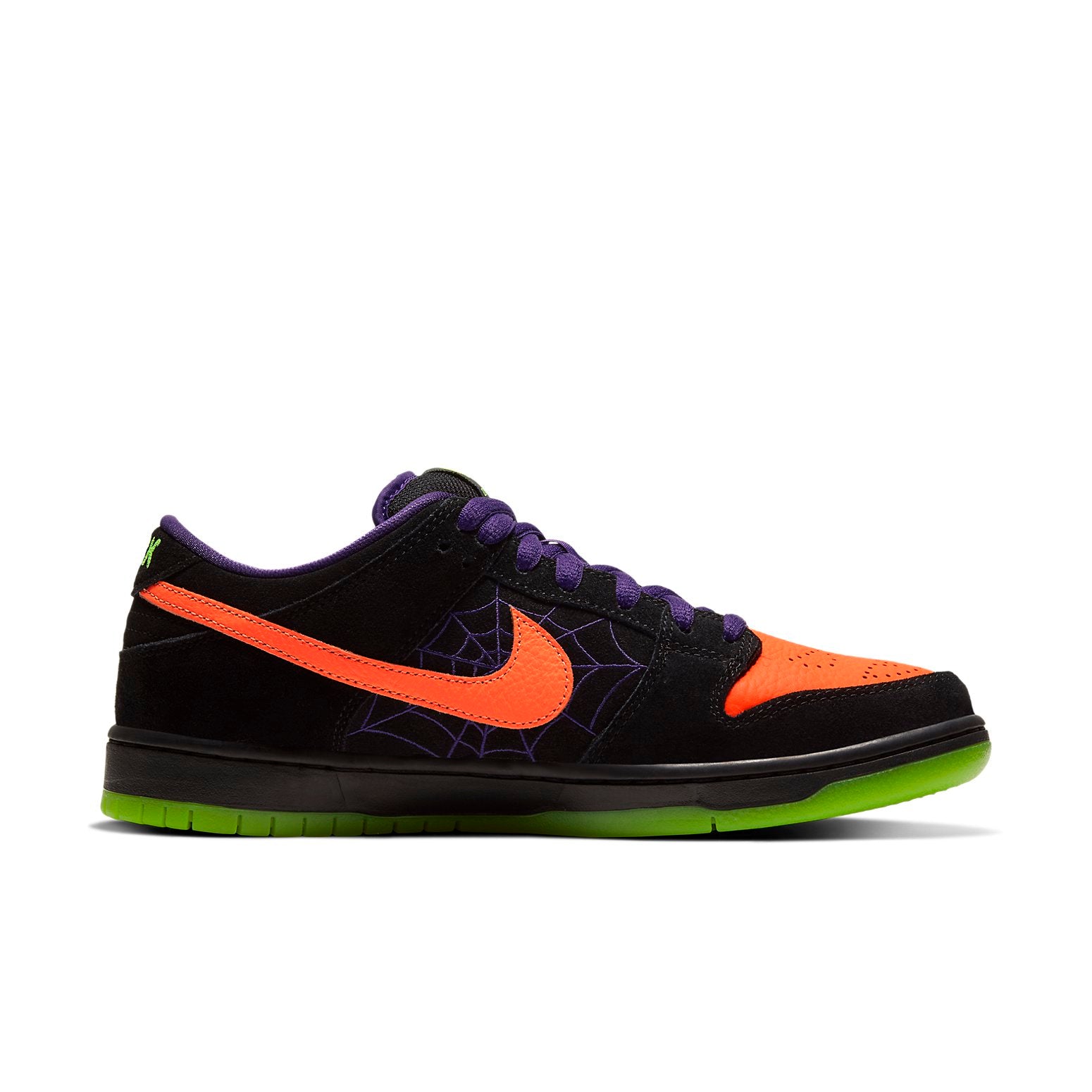 Nike SB Dunk Low 'Night of Mischief'