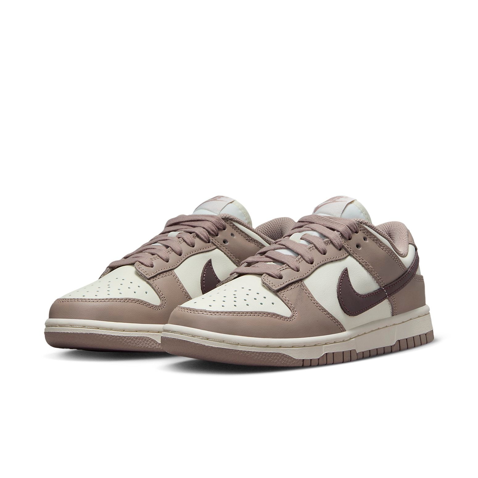 Nike Dunk Low 'Diffused Taupe'