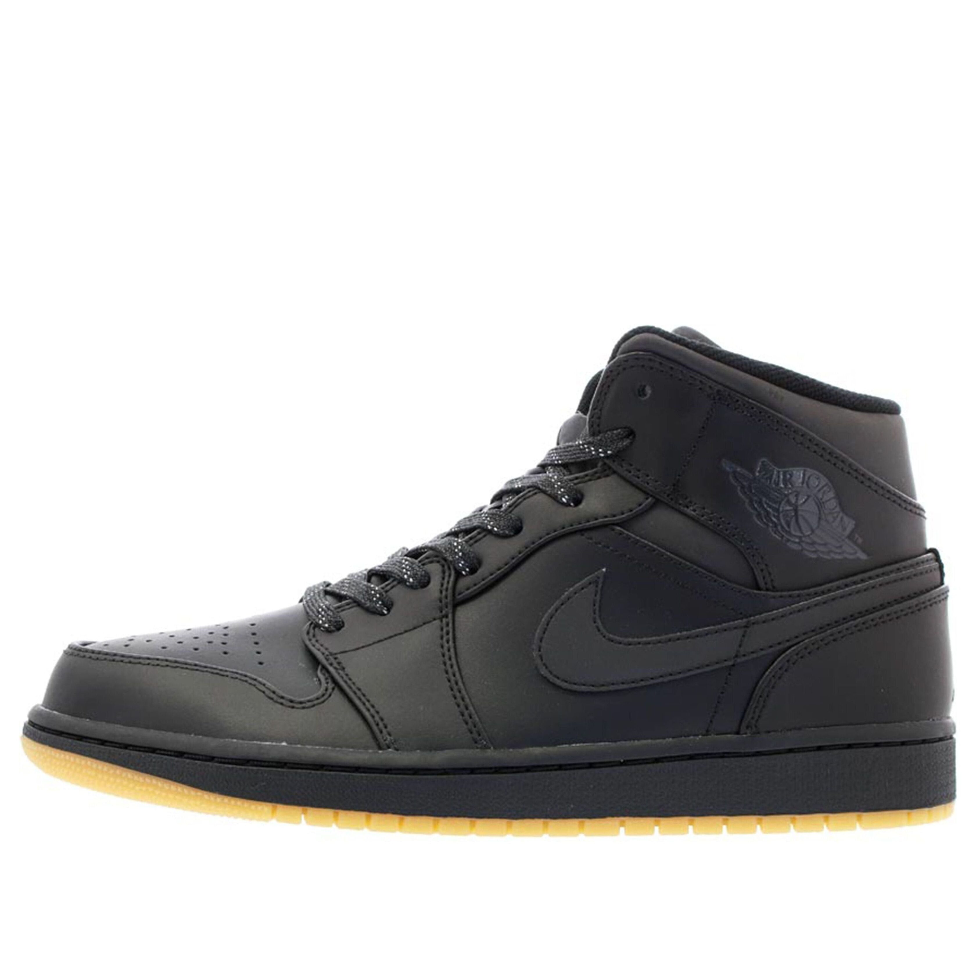 Air Jordan 1 Mid Winterized 'Black Gum'