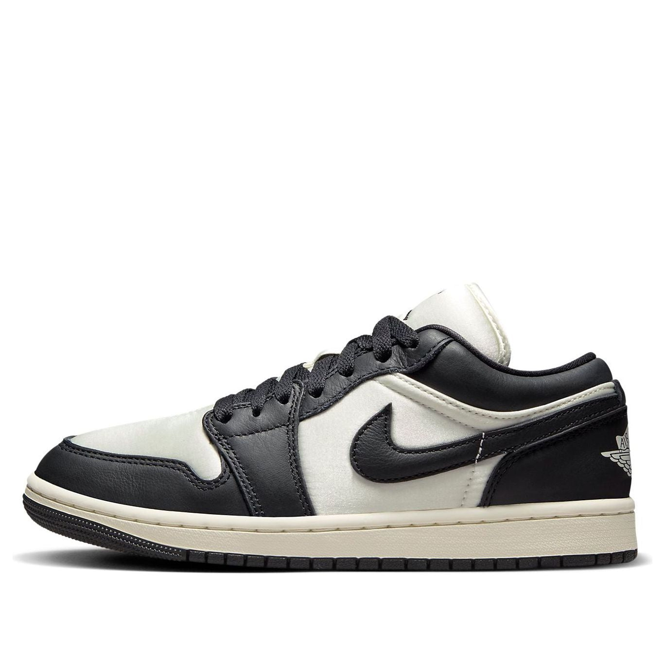 Air Jordan 1 Low SE 'Vintage Panda'