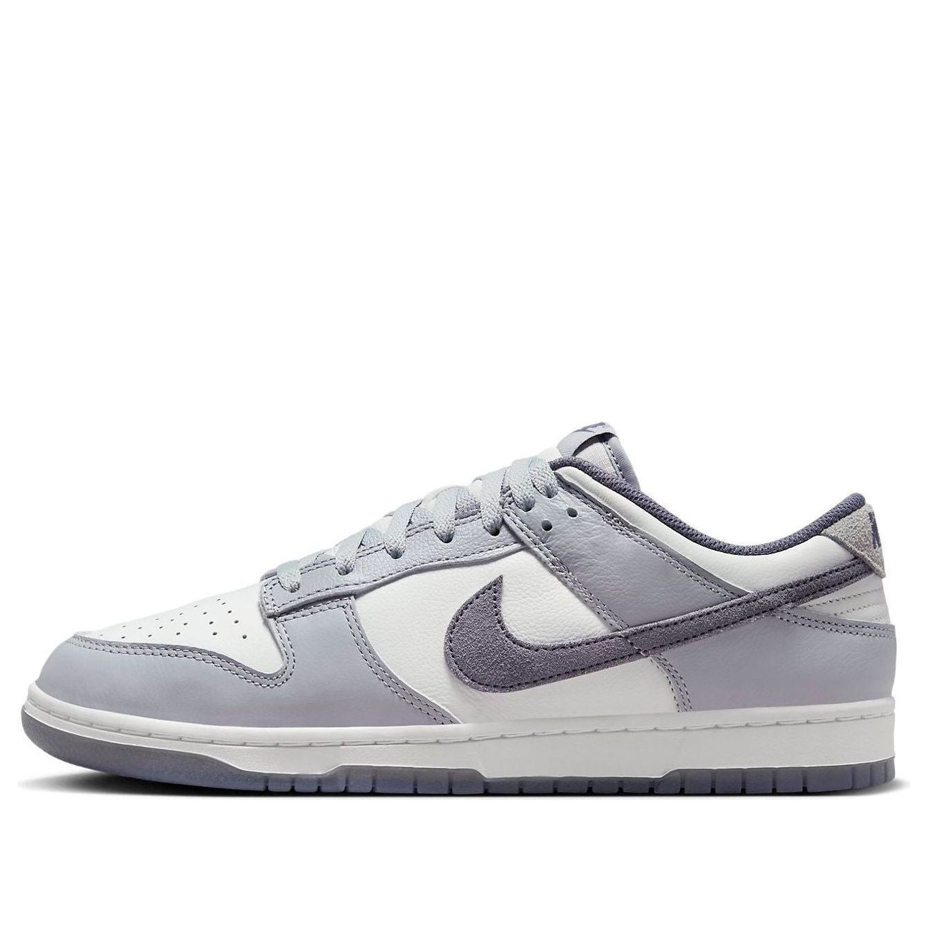 Nike Dunk Low SE 'Light Carbon'