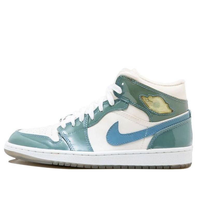 Air Jordan 1 Retro 'UNC Patent'